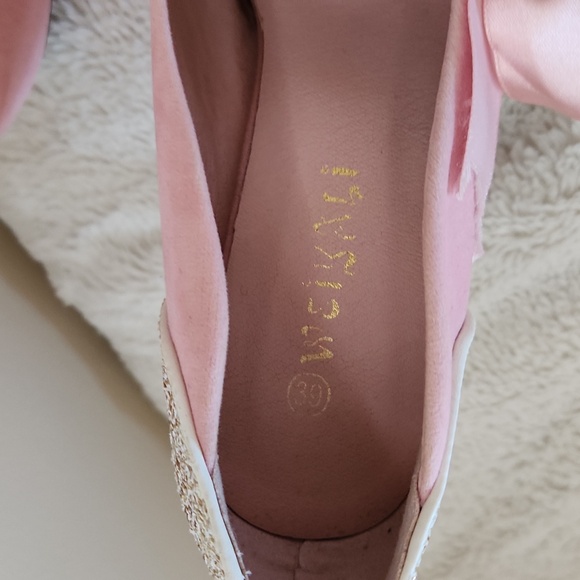 Weiyali pink shoes with bow - Picture 2 of 7